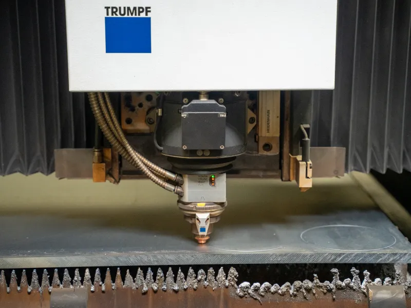 lavorazioni-conto-terzi-con-taglio-laser-di-lamiere-per-costruzioni-metalliche-a-verona